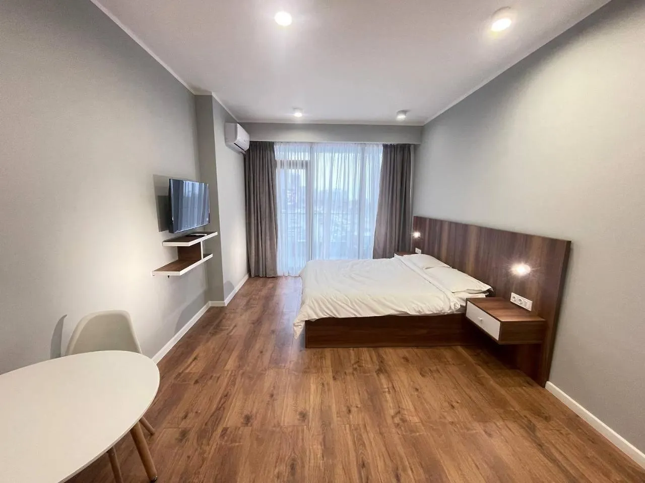 White Tower Apartments Batumi 0*,