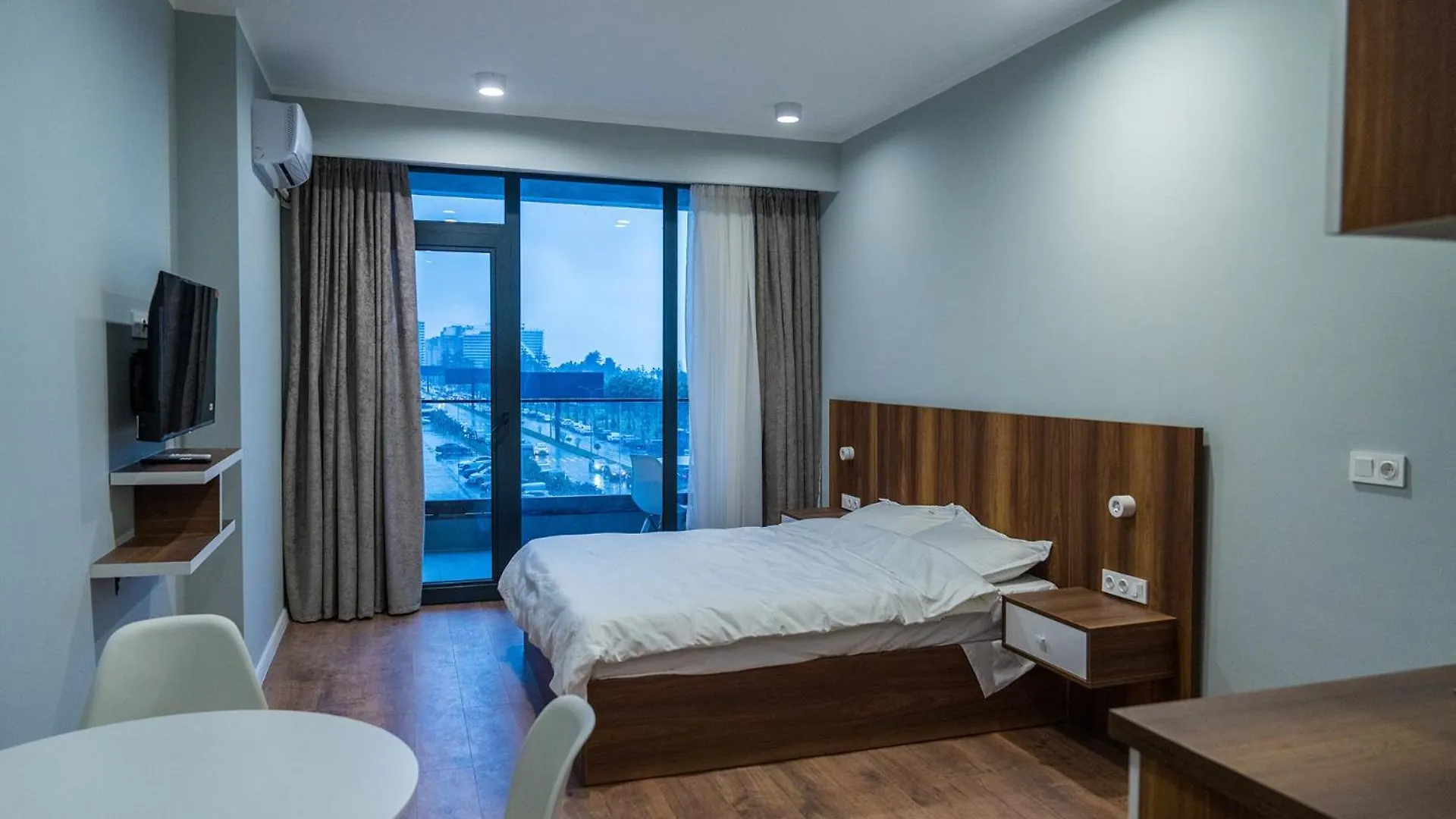 באטומי White Tower Apartments גאורגיה
